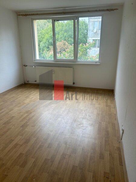 Vanzare apartament 4 camere decomandat Bd. Brancoveanu - Izvorul Rece
